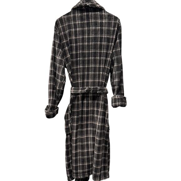 Tommy Bahama Robe Mens Small Black Gray Plaid Belted Plush Comfy Loungewear - Picture 2 of 9